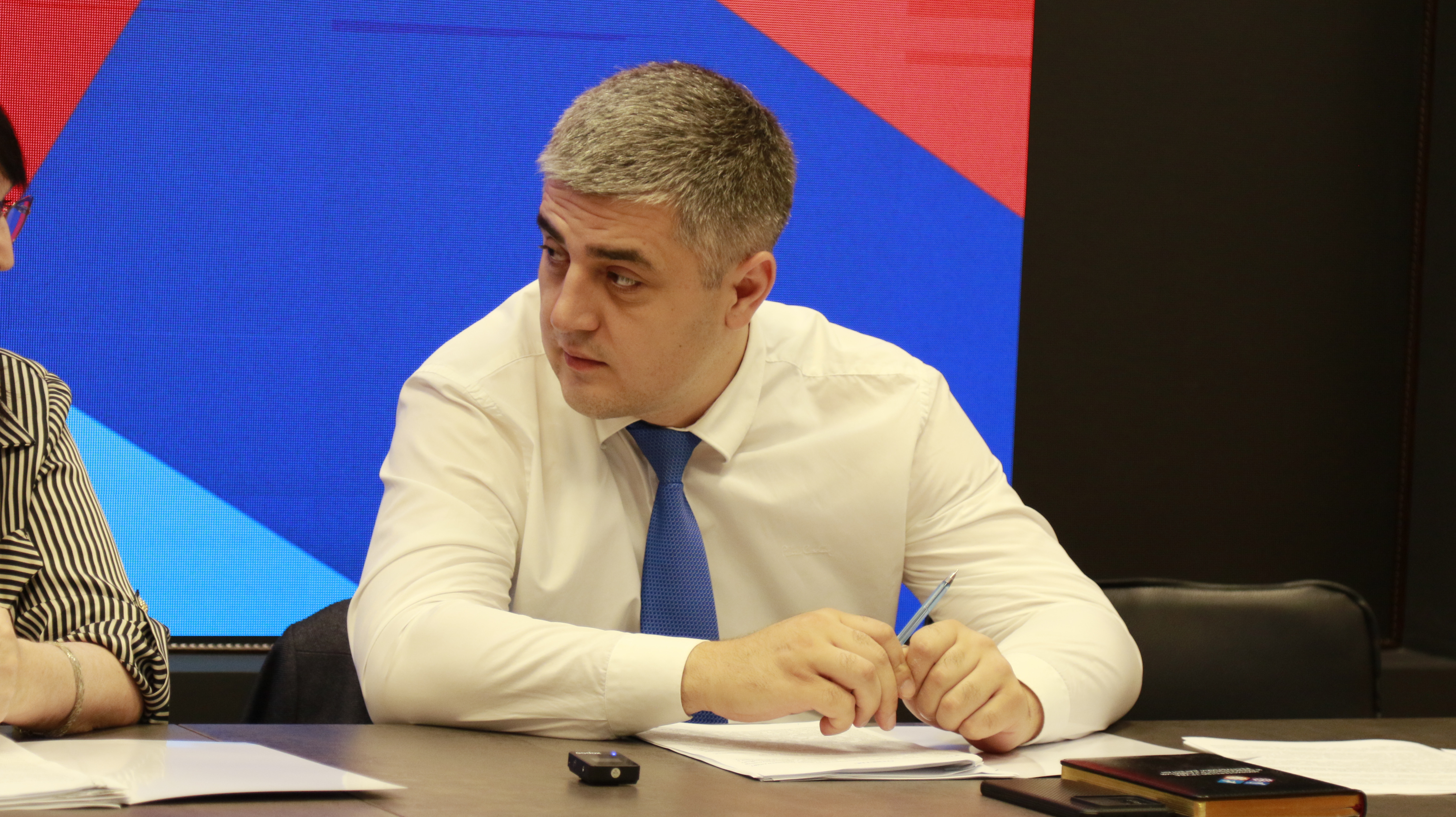 В рамках подготовки к ВЯТ-2025 на площадке РИА «Дагестан» прошла пресс-конференция с участием представителей Минтруда РД и компании «Зеленое яблоко»